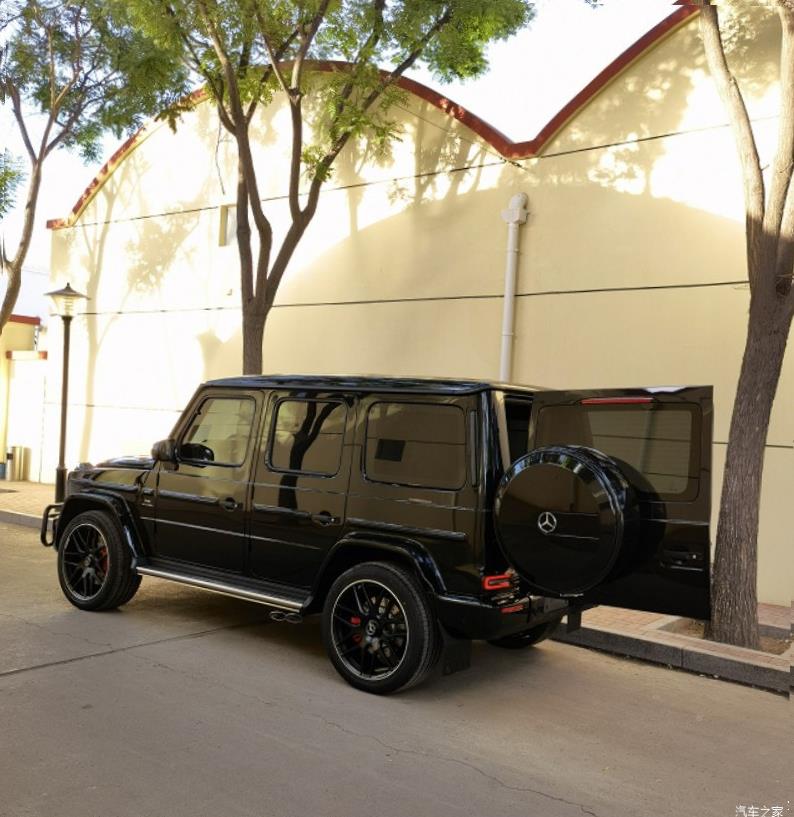 Mercedes-Benz G-Class (W463)