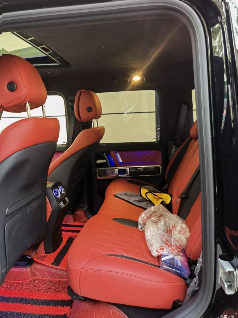 Mercedes-Benz G-Class (W463)