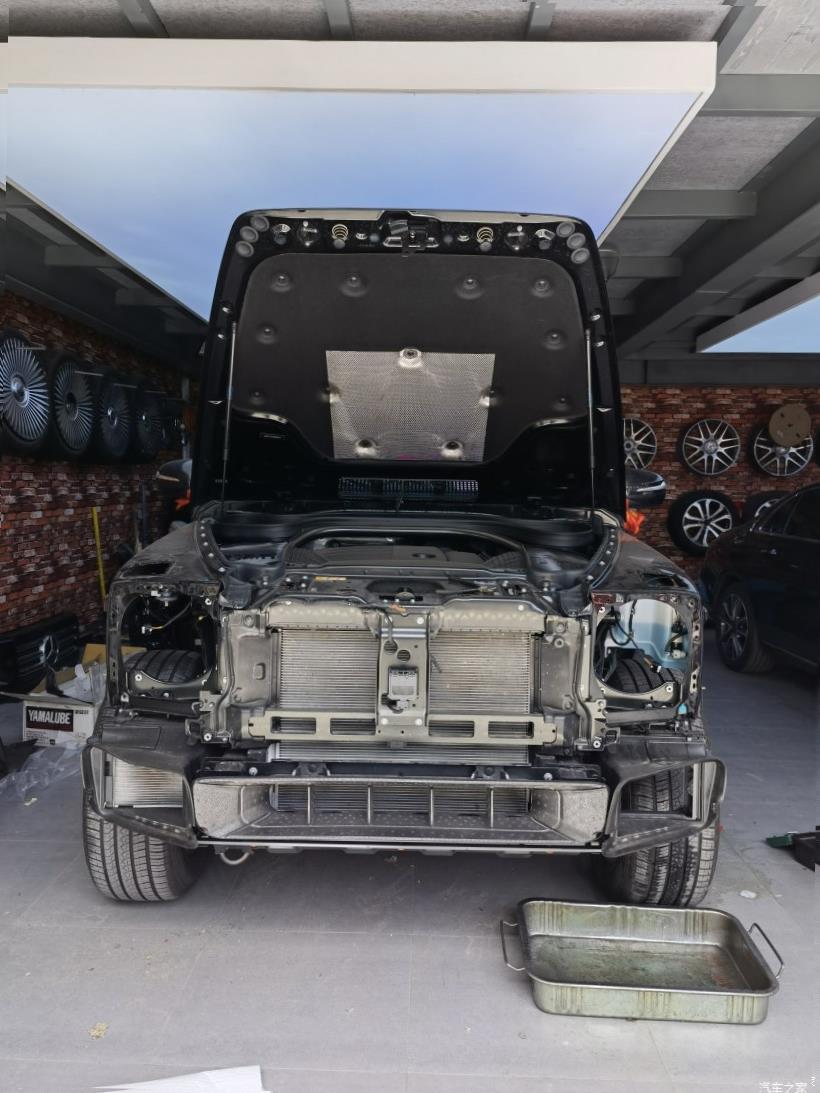 Mercedes-Benz G-Class (W463)