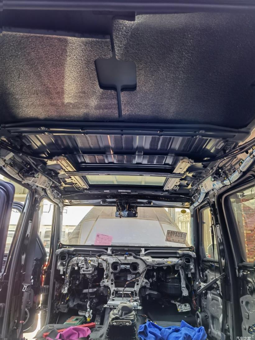 Mercedes-Benz G-Class (W463)