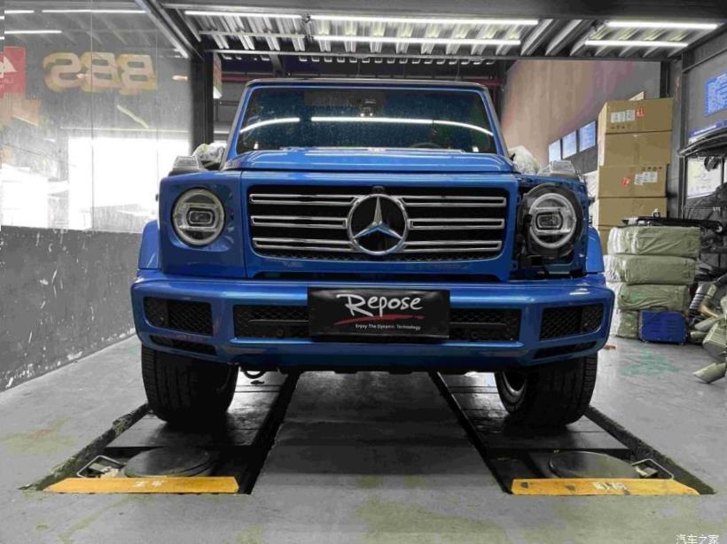 Mercedes-Benz G-Class (W463)