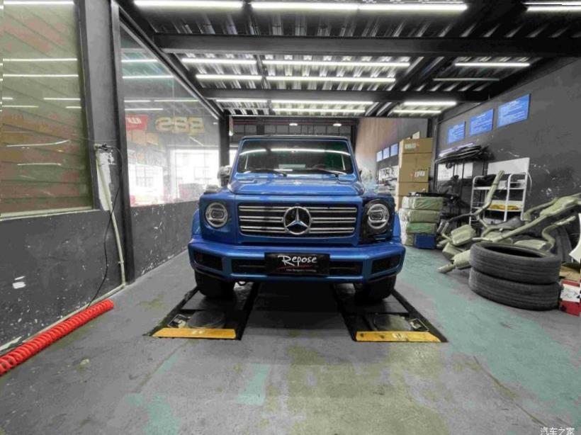Mercedes-Benz G-Class (W463)
