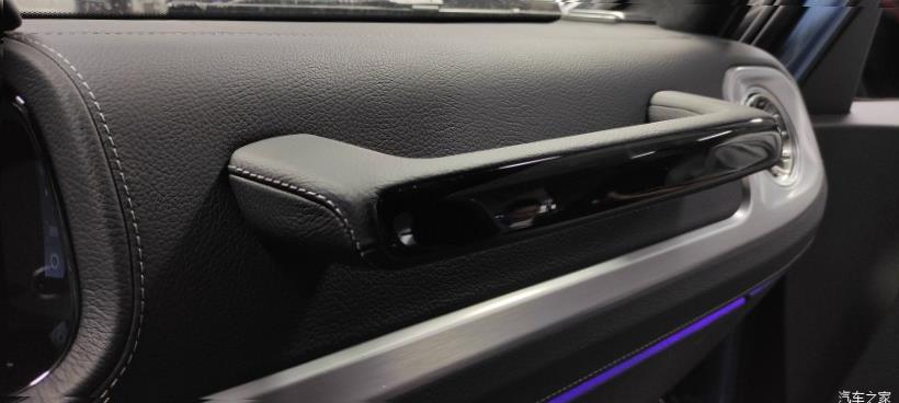 Mercedes-Benz G-Class (W463)