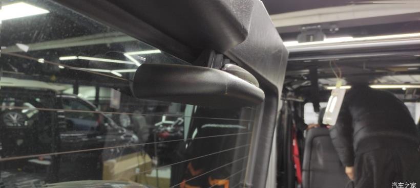 Mercedes-Benz G-Class (W463)