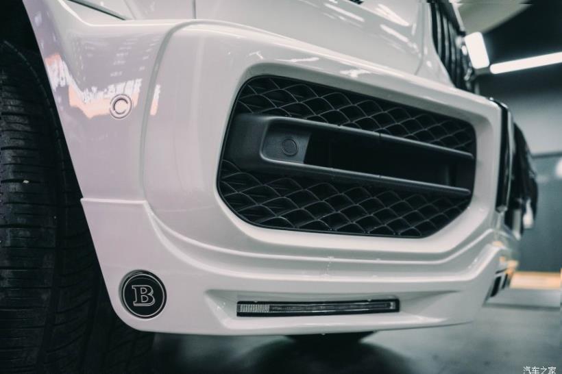 Mercedes-Benz G-Class (W463)