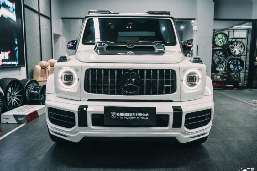 Mercedes-Benz G-Class (W463)