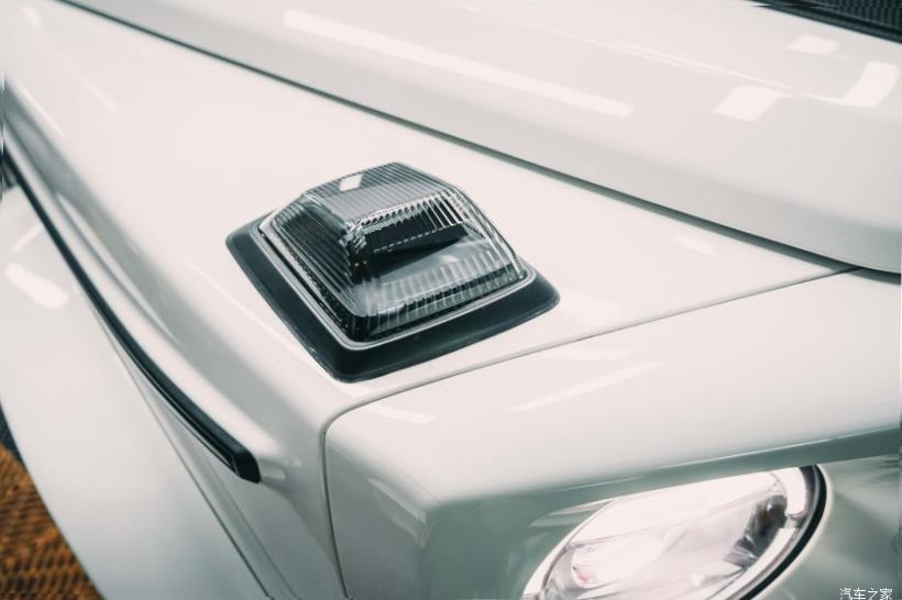 Mercedes-Benz G-Class (W463)