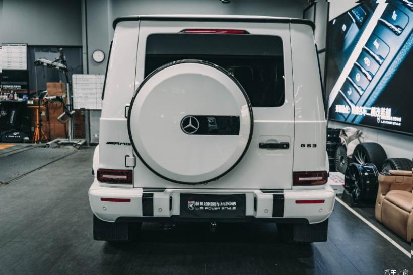 Mercedes-Benz G-Class (W463)