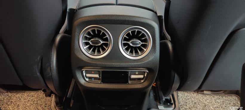 Mercedes-Benz G-Class (W463)