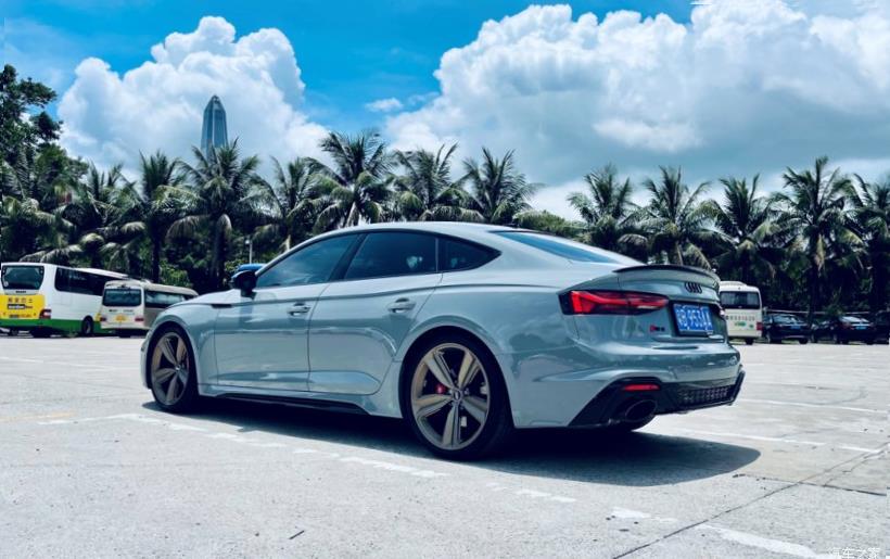 Audi RS7 (C8)