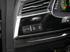 2021 55 TFSI Night Rider, ограниченная серия 2021 55 TFSI Night Rider Limited Edition Фото 211 из 597