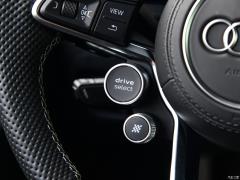 2021 V10 Coupe Performance Коллекционное издание 2021 V10 Coupe performance Collector's Edition Фото 16 из 99