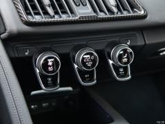 2021 V10 Coupe Performance Коллекционное издание 2021 V10 Coupe performance Collector's Edition Фото 40 из 99