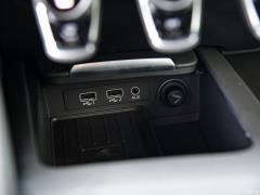 2021 V10 Coupe Performance Коллекционное издание 2021 V10 Coupe performance Collector's Edition Фото 44 из 99