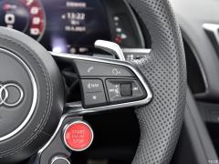 2021 V10 Coupe производительность 2021 V10 Coupe performance Фото 12 из 91