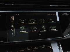 2021 RS Q8 4.0T Premium Edition 2021 RS Q8 4.0T Premium Edition Фото 25 из 86