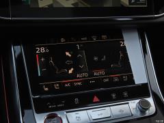 2021 RS Q8 4.0T Premium Edition 2021 RS Q8 4.0T Premium Edition Фото 29 из 86