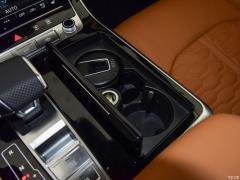 2021 RS Q8 4.0T Premium Edition 2021 RS Q8 4.0T Premium Edition Фото 31 из 76