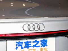 2021 S8L 4.0TFSI quattro 2021 S8L 4.0TFSI quattro Фото 44 из 49