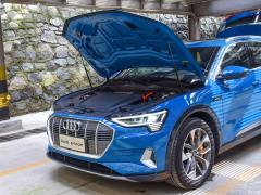 55 quattro Global Limited Edition 1 2019 года 2019 55 quattro Global Limited Edition Edition 1 Фото 8 из 66