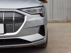 Техническая модель 55 quattro 2019 года 2019 55 quattro technical model Фото 23 из 74