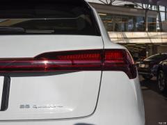 Модель 55 quattro 2019 года 2019 55 quattro fashion model Фото 35 из 44