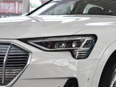 Модель 55 quattro 2019 года 2019 55 quattro fashion model Фото 14 из 44