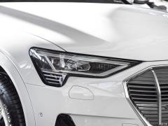 Модель 55 quattro 2019 года 2019 55 quattro fashion model Фото 6 из 44