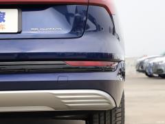Модель 55 quattro 2019 года 2019 55 quattro fashion model Фото 63 из 73
