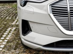 Эксклюзив 55 quattro 2019 года 2019 55 quattro exclusive Фото 26 из 145