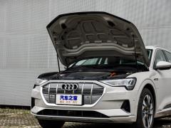 Эксклюзив 55 quattro 2019 года 2019 55 quattro exclusive Фото 18 из 145
