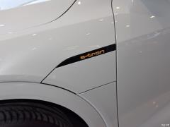 Модель 55 quattro 2019 года 2019 55 quattro fashion model Фото 114 из 145