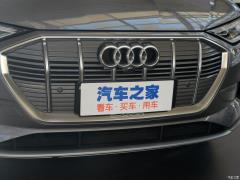 Модель 55 quattro 2019 года 2019 55 quattro fashion model Фото 15 из 49
