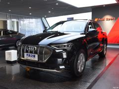 Модель 55 quattro 2019 года 2019 55 quattro fashion model Фото 1 из 45