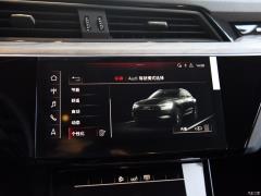 Модель 55 quattro 2019 года 2019 55 quattro fashion model Фото 28 из 334