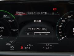 Эксклюзив 55 quattro 2019 года 2019 55 quattro exclusive Фото 15 из 214