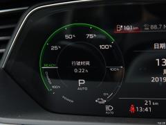 Эксклюзив 55 quattro 2019 года 2019 55 quattro exclusive Фото 11 из 214