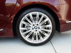 Рестайлинг 740Li xDrive Huacai Custom Limited Edition 2019 года 2019 facelift 740Li xDrive Huacai customized limited edition Фото 28 из 45