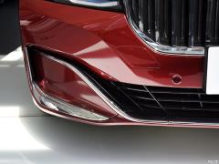Рестайлинг 740Li xDrive Huacai Custom Limited Edition 2019 года 2019 facelift 740Li xDrive Huacai customized limited edition Фото 13 из 45