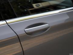Обновленный спортивный костюм 740Li xDrive Executive M 2019 года 2019 facelifted 740Li xDrive executive M sports suit Фото 42 из 122