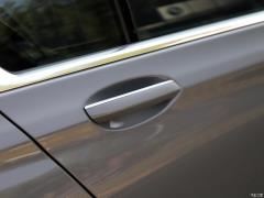 Обновленный спортивный костюм 740Li xDrive Executive M 2019 года 2019 facelifted 740Li xDrive executive M sports suit Фото 41 из 122