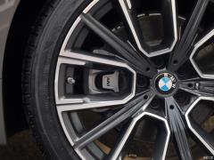Обновленный спортивный костюм 740Li xDrive Executive M 2019 года 2019 facelifted 740Li xDrive executive M sports suit Фото 55 из 122