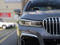 Обновленный спортивный костюм 740Li xDrive Executive M 2019 года 2019 facelifted 740Li xDrive executive M sports suit Фото 24 из 122
