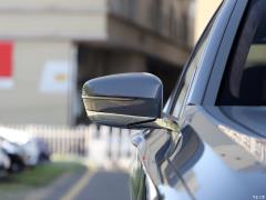 Обновленный спортивный костюм 740Li xDrive Executive M 2019 года 2019 facelifted 740Li xDrive executive M sports suit Фото 21 из 122
