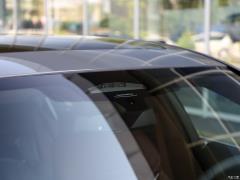 Обновленный спортивный костюм 740Li xDrive Executive M 2019 года 2019 facelifted 740Li xDrive executive M sports suit Фото 32 из 122