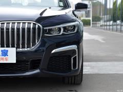Спортивный костюм 740Li Leading M 2019 с подтяжкой лица 2019 facelift 740Li leading M sports suit Фото 25 из 74