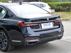 Спортивный костюм 740Li Leading M 2019 с подтяжкой лица 2019 facelift 740Li leading M sports suit Фото 56 из 74