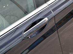 Спортивный костюм 740Li Leading M 2019 с подтяжкой лица 2019 facelift 740Li leading M sports suit Фото 40 из 74