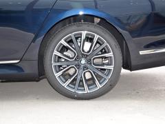 Спортивный костюм 740Li Leading M 2019 с подтяжкой лица 2019 facelift 740Li leading M sports suit Фото 50 из 74