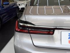 Роскошный набор 730Li для подтяжки лица 2019 года 2019 facelift 730Li luxury set Фото 32 из 43